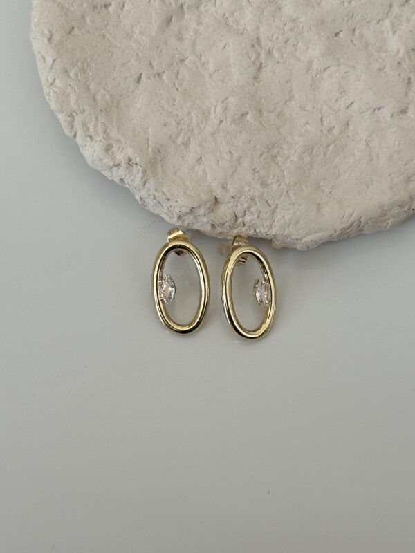 Gold Oval Halka Küpe | Tek Taş Detaylı Minimal Kadın Küpe